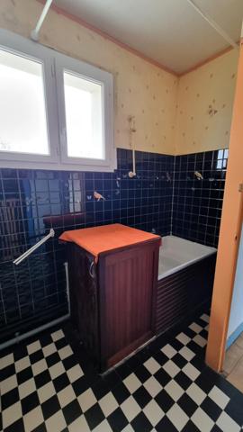 Secteur La Courbe - Maison lumineuse avec jardin plein sud et beau potentiel