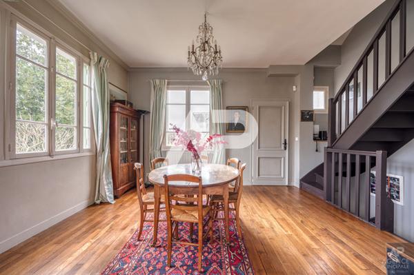 Maison Rueil Malmaison 6 pièce(s) 150m2 €885 000 ** - Référence 19773