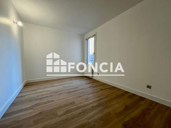 Location Appartement 3 pièces 66.4 m² - 2A R NOTRE DAME 7 DOULEURS Avignon 84000