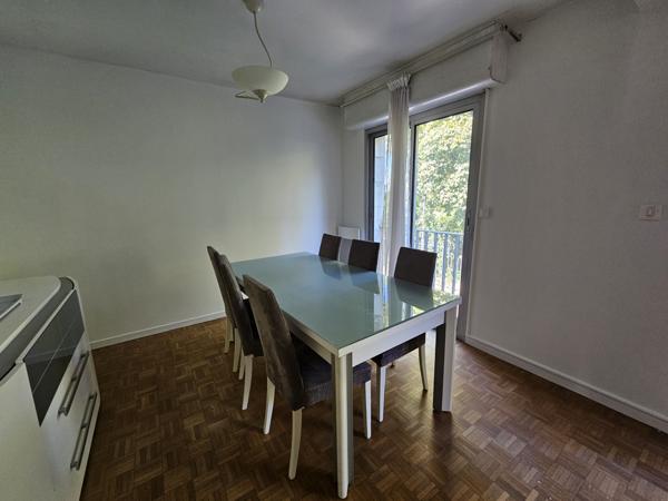 POITIERS PLATEAU BLOSSAC, T3 de 63 m² avec ascenseur, balcon et garage