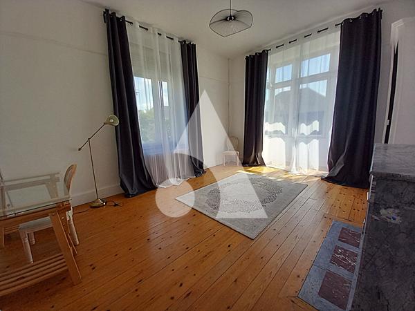 Maison 10 pièces 355 m2