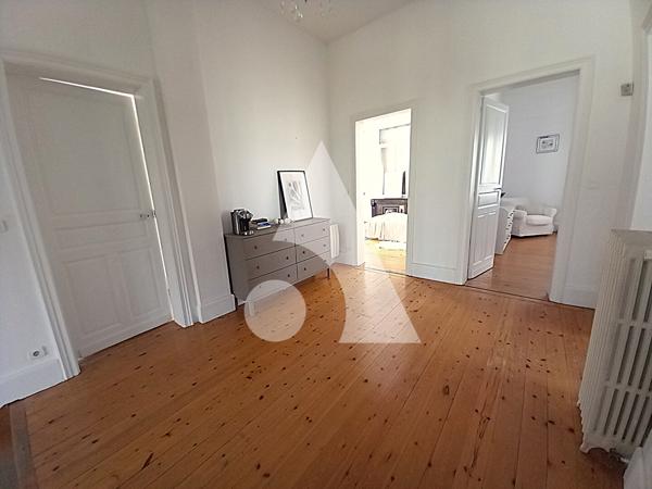 Maison 10 pièces 355 m2