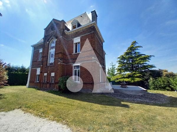 Maison 10 pièces 355 m2