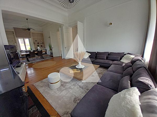 Maison 10 pièces 355 m2
