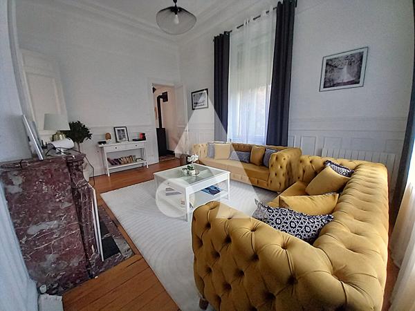 Maison 10 pièces 355 m2
