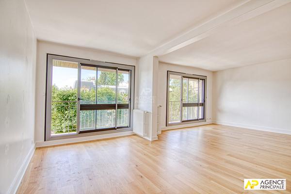 Le Chesnay St-Jean limite Versailles - Appartement 5 pièces 103 m² carrez , 4 chambres avec ascenseur, balcon, cave et place de parking en sous-sol €795 000 ** - Référence 25543