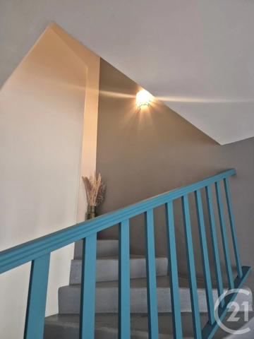 Maison à vendre  4 pièces - 108,59 m 2   BOZOULS  - 12