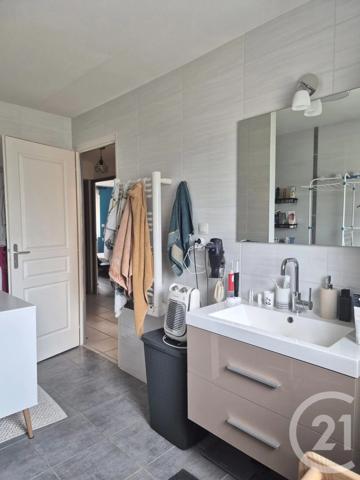 Maison à vendre  4 pièces - 108,59 m 2   BOZOULS  - 12