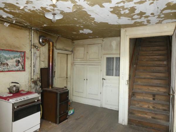 FAUCOGNEY ET LA MER (70) Maison T5 de 85m² à rénover.
