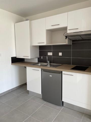 RARE ! Appartement Gretz Armainvilliers 2 pièce(s) 43.50 m2 + parking + cave