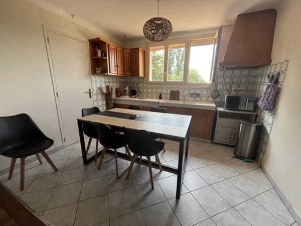 Maison à vendre 140 400 € Melle 5 p 93 m² DPE E