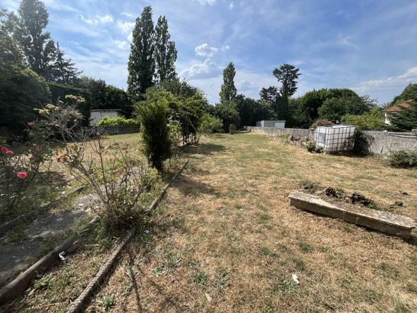Maison à vendre 140 400 € Melle 5 p 93 m² DPE E