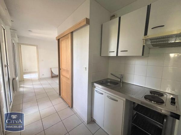 Appartement à louer 2 pièces 27.99m² Aix-en-Provence (13090)