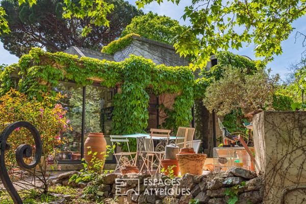 Maison atypique dans une bulle de verdure proche mer