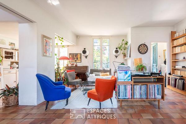 Maison de caractère avec atelier de création et jardin au Charentonneau