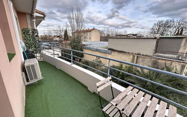 Appartement à vendre    2 pièces • 43 m2 Avignon