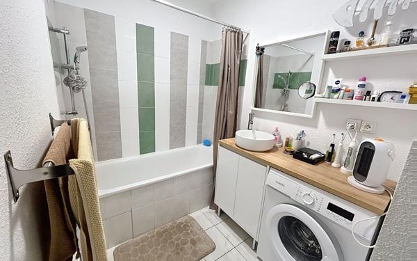 Appartement à vendre    2 pièces • 43 m2 Avignon