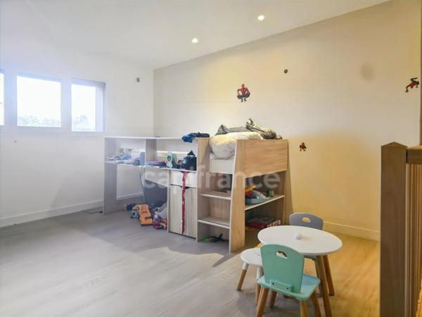 À 15 minutes de l’entrée nord du Mans, sur la commune de Montbizot