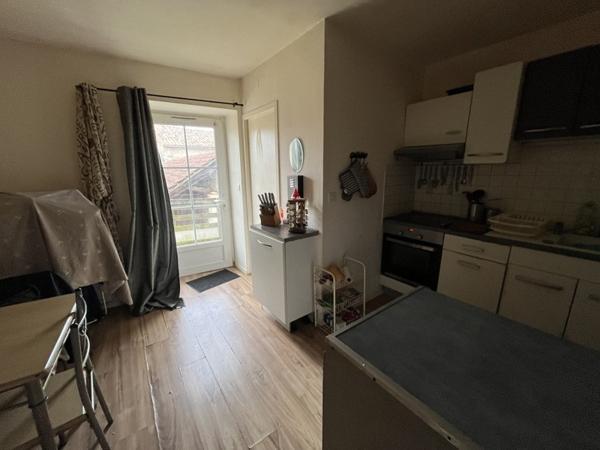 Immeuble à vendre |                                       Sauzé-Vaussais |                                            96 m²