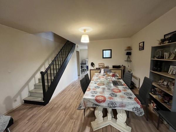 Immeuble à vendre |                                       Sauzé-Vaussais |                                            96 m²