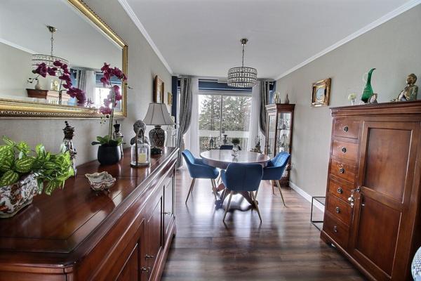 Appartement 5 pièces de 100m² avec cave et parking sous-sol