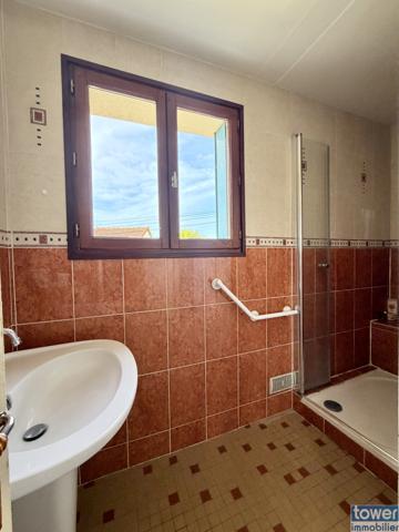 Maison
                                                                                                                                                                                                                                                                                                                        4 pièce(s)                                                                                                                                                                                                          3 chambre(s)                                                                                                                                                                                                          70  m²