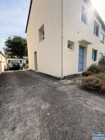 Maison
                                                                                                                                                                                                                                                                                                                        4 pièce(s)                                                                                                                                                                                                          3 chambre(s)                                                                                                                                                                                                          70  m²
