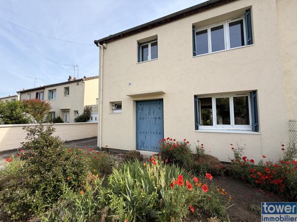 Maison
                                                                                                                                                                                                                                                                                                                        4 pièce(s)                                                                                                                                                                                                          3 chambre(s)                                                                                                                                                                                                          70  m²