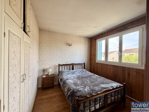 Maison
                                                                                                                                                                                                                                                                                                                        4 pièce(s)                                                                                                                                                                                                          3 chambre(s)                                                                                                                                                                                                          70  m²