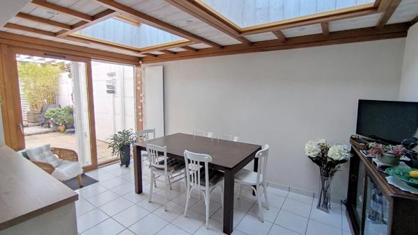 Centre bourg de Port St Père, maison atypique de 2 chambres possibilité 4