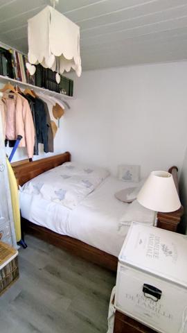 Centre bourg de Port St Père, maison atypique de 2 chambres possibilité 4