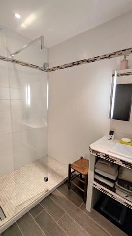 Centre bourg de Port St Père, maison atypique de 2 chambres possibilité 4