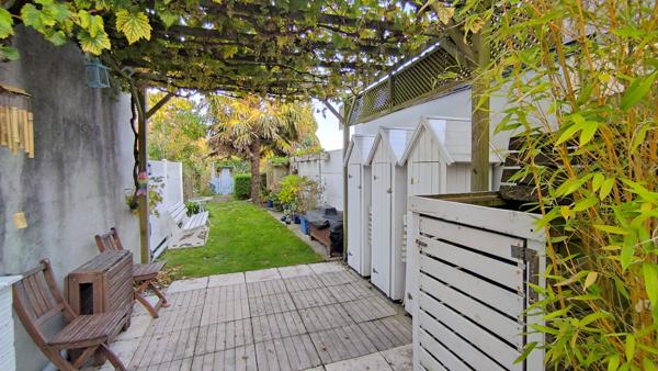 Centre bourg de Port St Père, maison atypique de 2 chambres possibilité 4