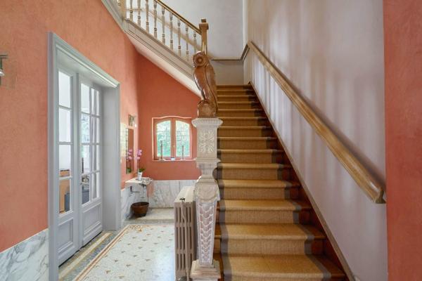 Superbe bourgeoise individuelle secteur privilégié de Croix