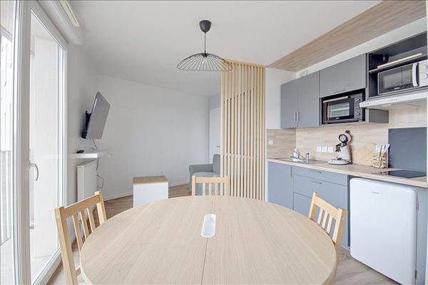 Appartement à louer 750 € CC MANTES LA JOLIE 2 p 34 m² DPE D