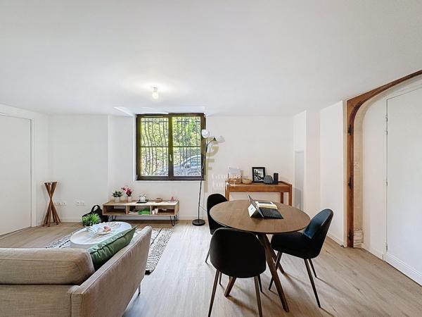 T2 bis réhabilité avec charme dans immeuble de caractère - Hem, secteur prisé