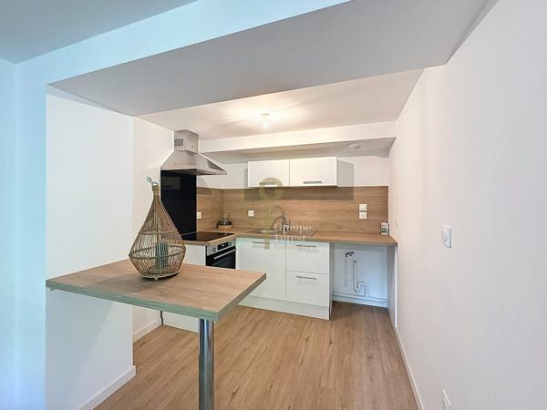 T2 bis réhabilité avec charme dans immeuble de caractère - Hem, secteur prisé