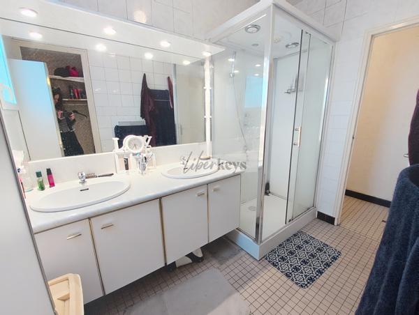 🏡 Maison familiale avec sous-sol aménageable et grand terrain – Saumur (Bagneux)