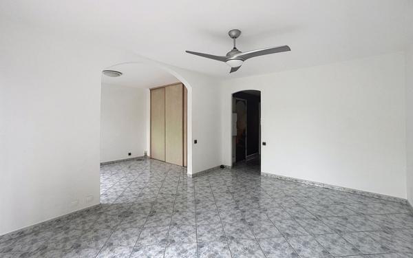 Appartement à louer    3 pièces • 71,06 m2 Antibes