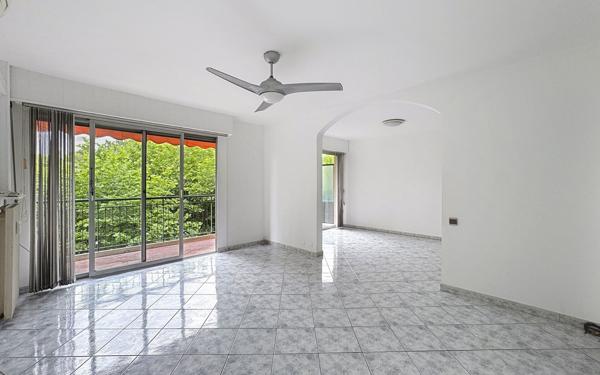 Appartement à louer    3 pièces • 71,06 m2 Antibes