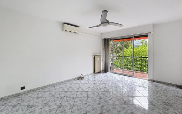 Appartement à louer    3 pièces • 71,06 m2 Antibes