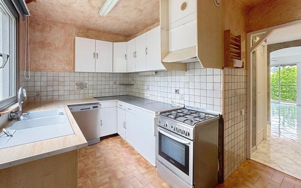 Appartement à louer    3 pièces • 71,06 m2 Antibes