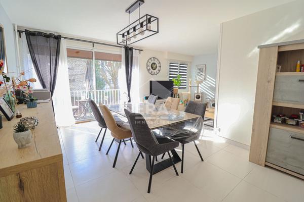 Grand Appartement 5 pièces de 94m2, balcon cave et garage