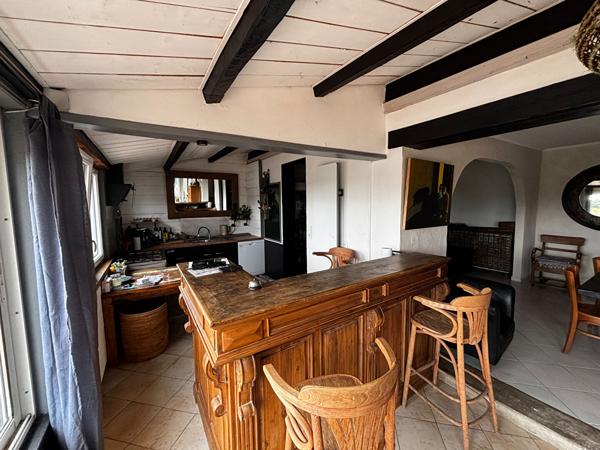 Belle Longère Oléronaise avec Hangar de 176 m² sur 2 691 m² de Terrain