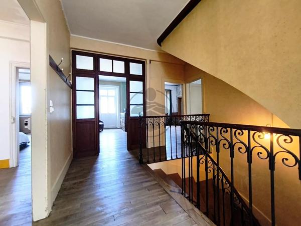 Vente Maison 7 pièces 207 m2 à Rougemont