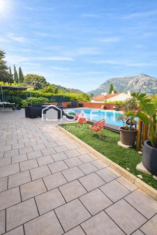 Votre nouveau cocon avec vue mer et piscine sur Toulon