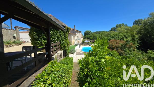 Maison à vendre 5 pièces 170 m² Valence-en-Poitou