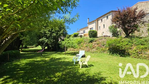 Maison à vendre 5 pièces 170 m² Valence-en-Poitou