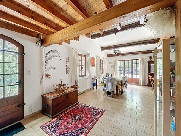 Maison Vachères, 5 pièces, 132 m², terrasse, piscine et dépendance