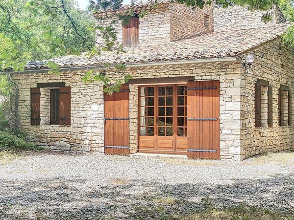 Maison Vachères, 5 pièces, 132 m², terrasse, piscine et dépendance
